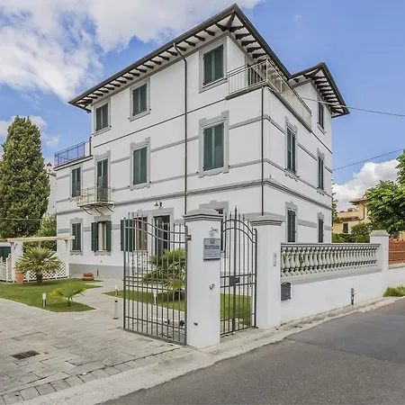 Oda ve Kahvaltı Relais Paradise Pisa